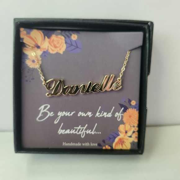 Personalized, "Danielle" Necklace - Picture 3 of 7